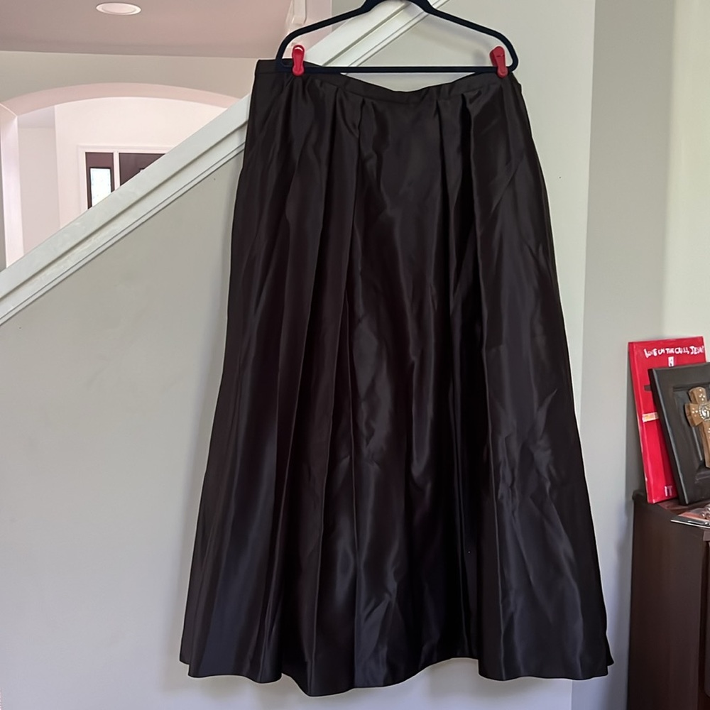 Alex Evenings Plus Size Satin Inverted Pleat Ball Gown Skirt - Picture 9 of 16